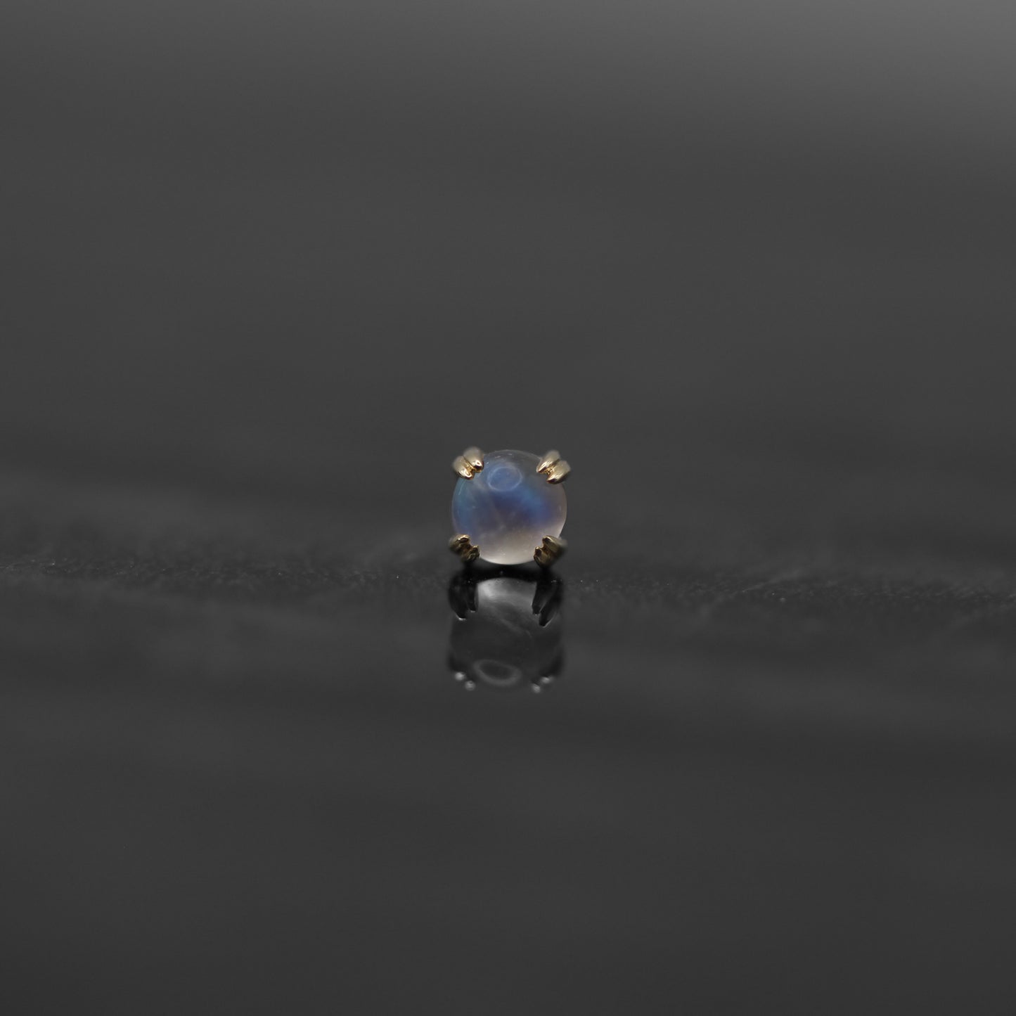 Gold Prong Cab - End