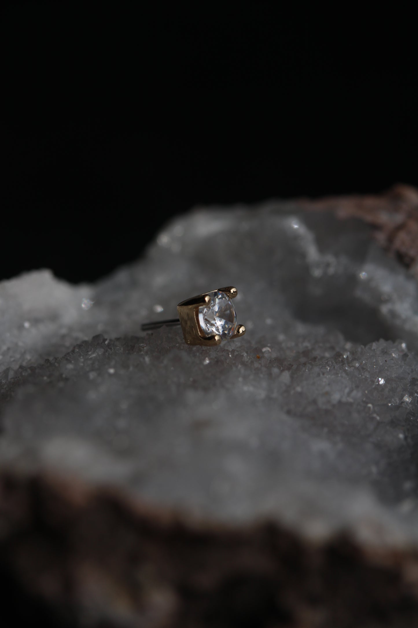 R2S - Gold Round Prong - White CZ