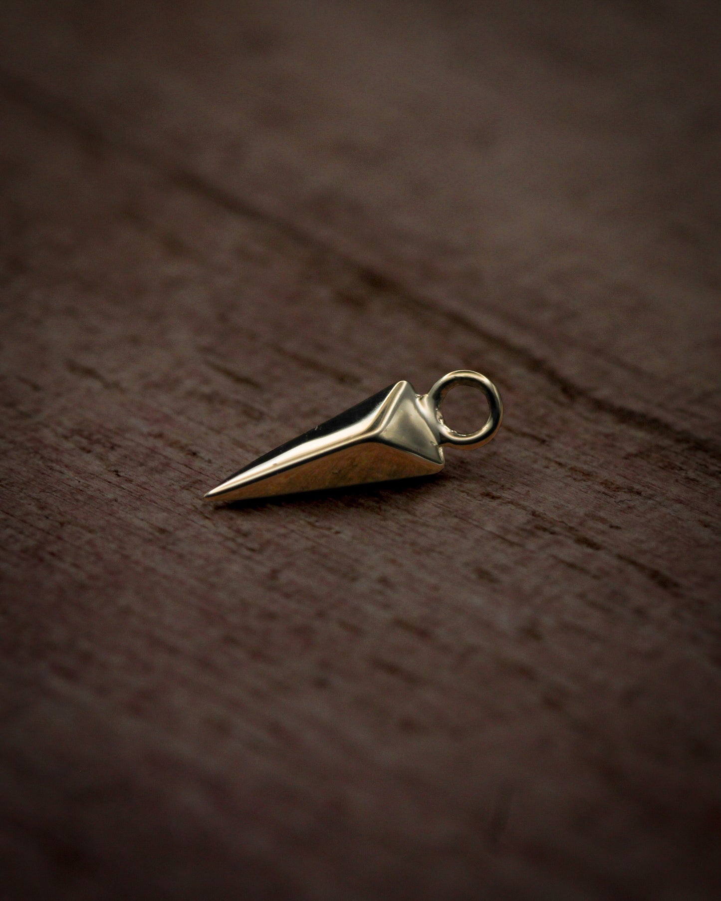 R2S - Arrowhead - Charm